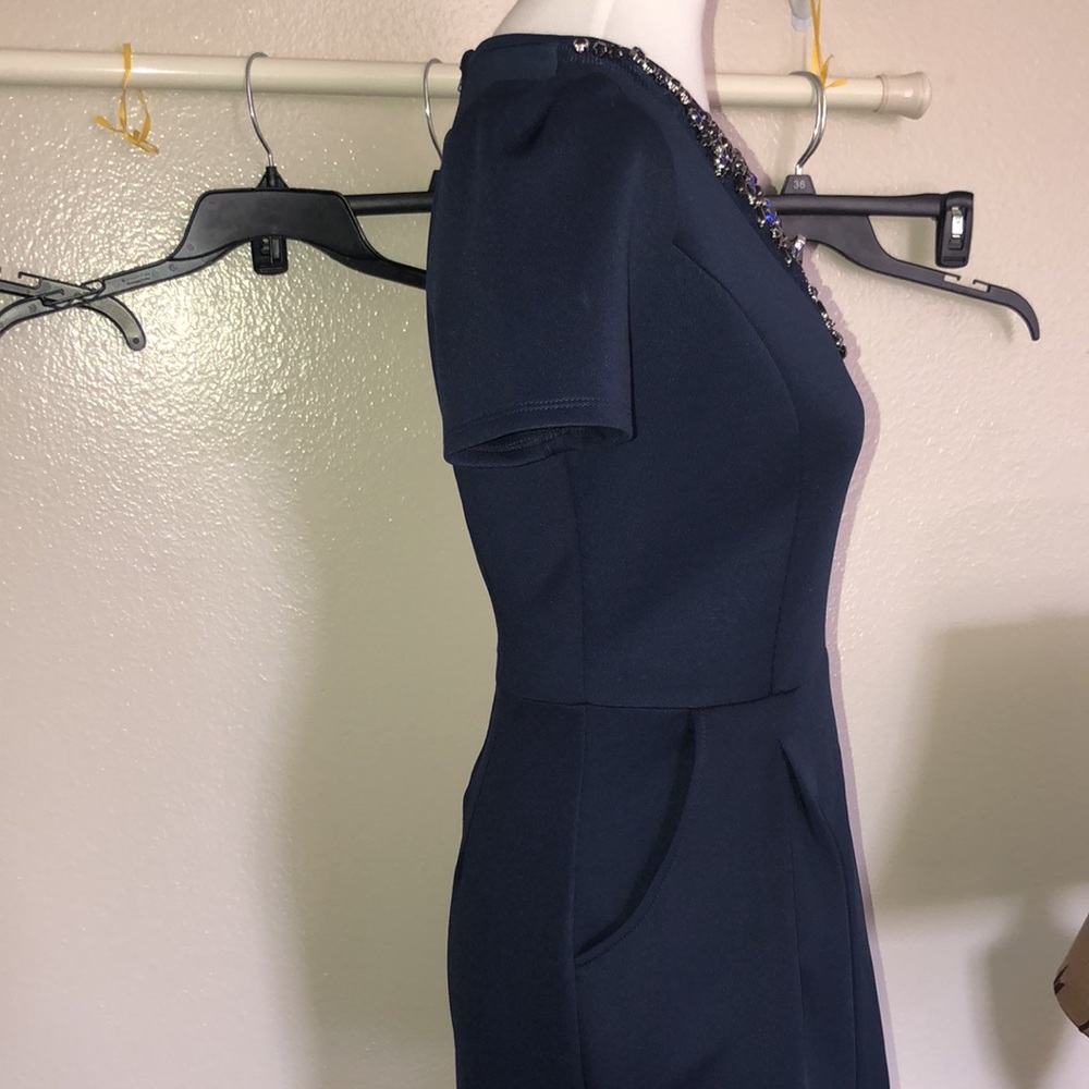 Formal Dress - Picture 3 of 4